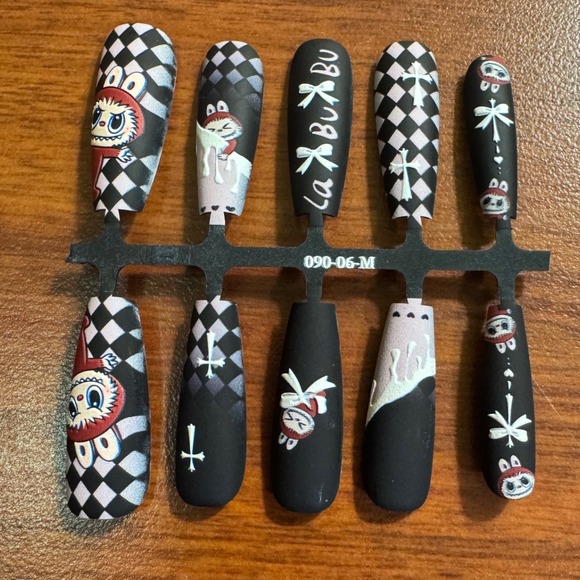 La Bou Bou Press On Nails Checkered Cross Bow Emo Gothic Kawaii False Nail Art - Picture 1 of 1